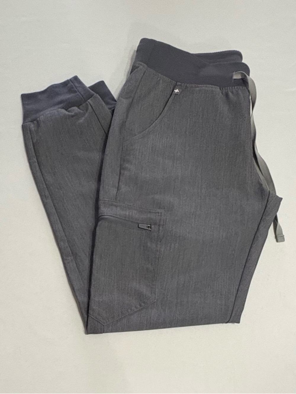 Figs women’s Charcoal Gray Jogger Sweatpants Size Small